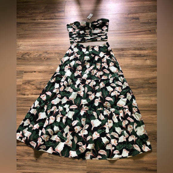 Express floral tub top nwt - Picture 3 of 4